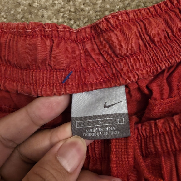 Nike - Picture 3 of 4